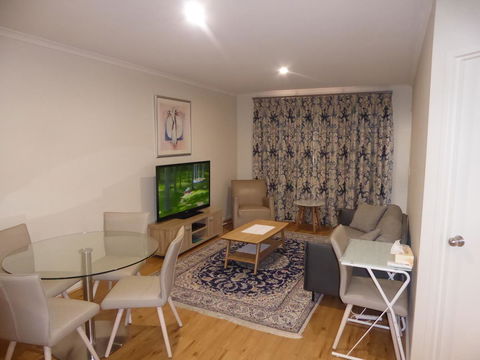 ADELAIDE CENTRAL APARTMENT - 3BR, 2BATH & CARPARK - Accommodation Brunswick Heads 2