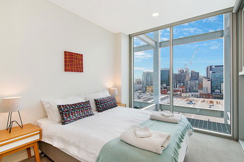 Stylish And Comfortable, Views Over Gouger St! - Accommodation Brunswick Heads 9