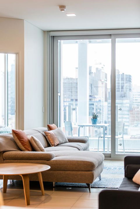 Stylish And Comfortable, Views Over Gouger St! - Accommodation Brunswick Heads 3