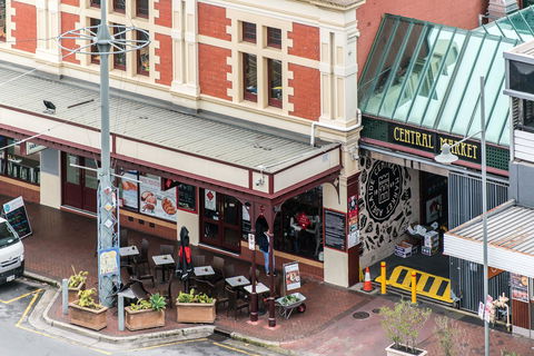 Stylish And Comfortable, Views Over Gouger St! - Accommodation Brunswick Heads 17
