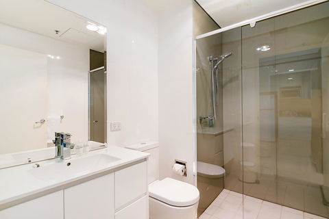 Stylish And Comfortable, Views Over Gouger St! - Accommodation Brunswick Heads 14