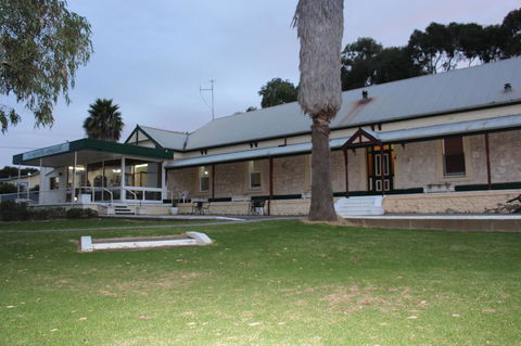 Island Motel Kingscote - Accommodation Brunswick Heads 1