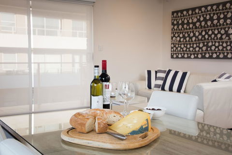 Stylish 3 Bedroom Beachview Apartment - Accommodation Brunswick Heads 9