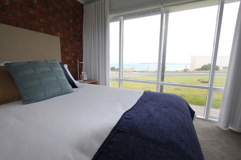 Southern Sands\' Beachfront Apartment - Accommodation Brunswick Heads 12