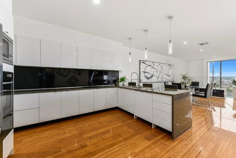BENGALEE EXECUTIVE TOWNHOUSE- MODERN & STYLISH - Accommodation Brunswick Heads 10