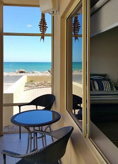 Acaill Accommodation Esplanade Living Self Check-In Self Check-Out - Accommodation Brunswick Heads 38