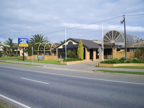 Aviators Lodge - Accommodation Brunswick Heads 1