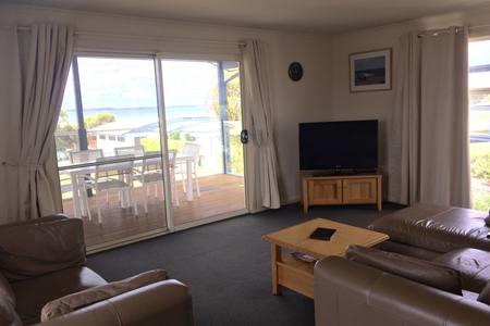 Bayview Beach House Apartment No 1 - Accommodation Brunswick Heads 10