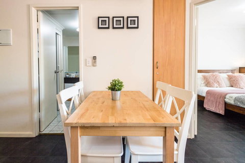 Executive 3 Bedroom Apartment + Internet + Parking - Accommodation Brunswick Heads 13