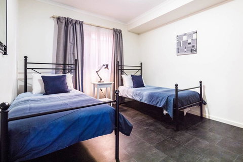 Executive 3 Bedroom Apartment + Internet + Parking - Accommodation Brunswick Heads 16