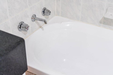 Executive 3 Bedroom Apartment + Internet + Parking - Accommodation Brunswick Heads 37