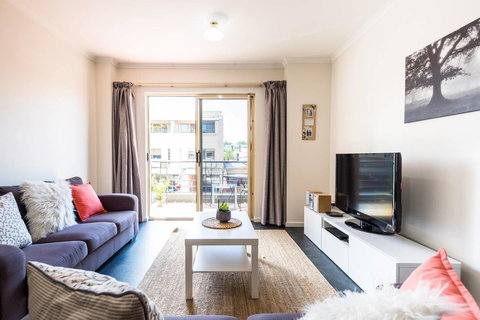 Executive 3 Bedroom Apartment + Internet + Parking - Accommodation Brunswick Heads 2