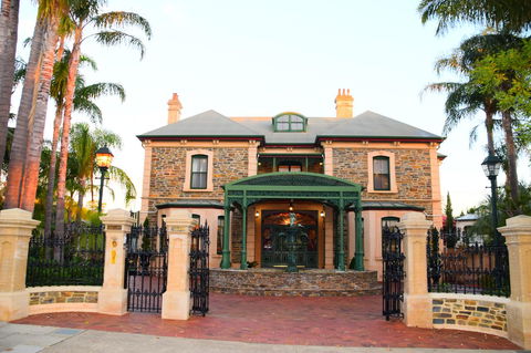 Grand Bluestone Mansion - Accommodation Brunswick Heads 26