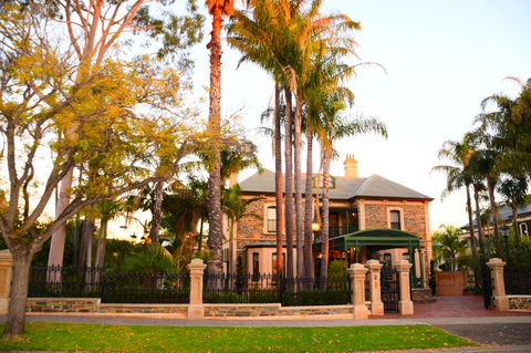 Grand Bluestone Mansion - Accommodation Brunswick Heads 0