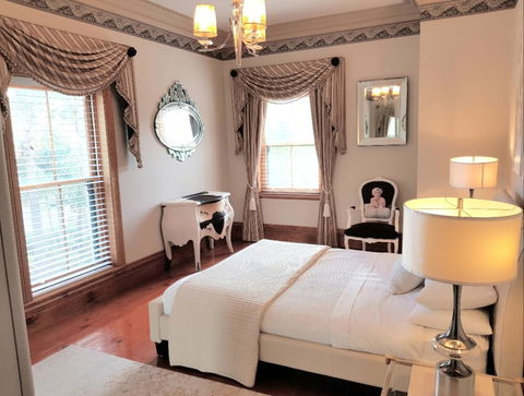 Grand Bluestone Mansion - Accommodation Brunswick Heads 14
