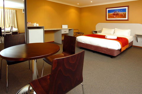 Victoria Hotel Strathalbyn - Accommodation Brunswick Heads 3