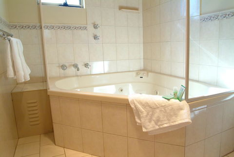 Victoria Hotel Strathalbyn - Accommodation Brunswick Heads 5