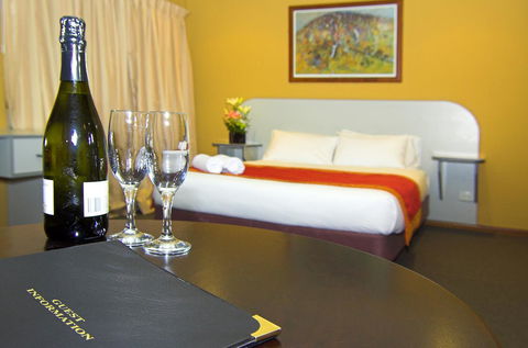 Victoria Hotel Strathalbyn - Accommodation Brunswick Heads 13