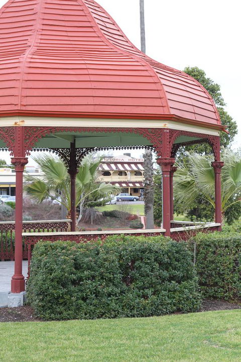 Victoria Hotel Strathalbyn - Accommodation Brunswick Heads 8