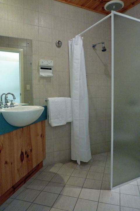 Coonawarra Place Motor Inn - Accommodation Brunswick Heads 17