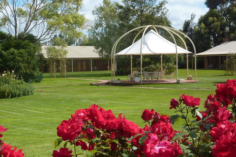 Coonawarra Place Motor Inn - Accommodation Brunswick Heads 3