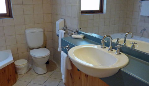 Coonawarra Place Motor Inn - Accommodation Brunswick Heads 18