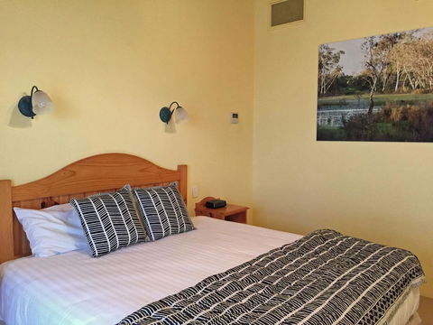 Coonawarra Place Motor Inn - Accommodation Brunswick Heads 2