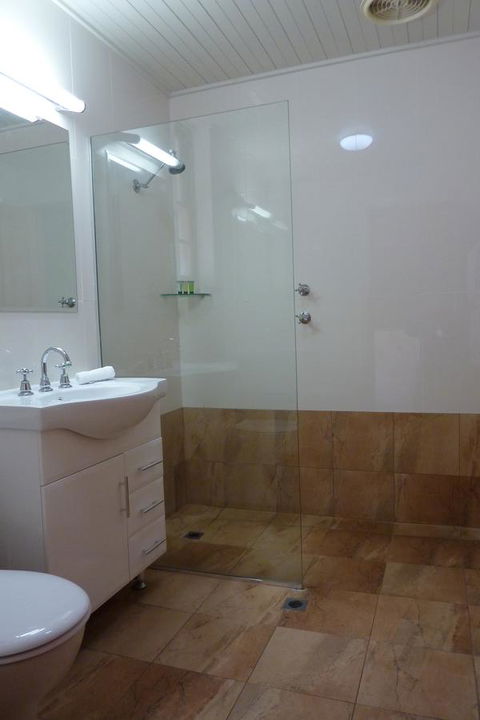 Coonawarra Place Motor Inn - Accommodation Brunswick Heads 13