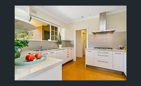 Stunning House With Beautiful Entertainment Area!! - Accommodation Brunswick Heads 9