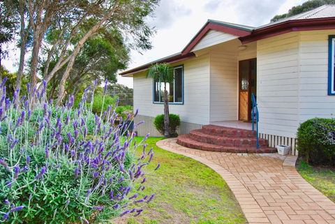 Annie\'s Balquhidder Cottage - Accommodation Brunswick Heads 0
