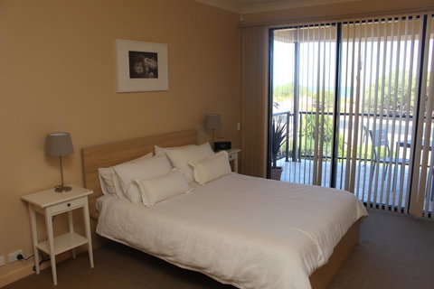The Lighthouse - Beachfront Accommodation - Accommodation Brunswick Heads 1