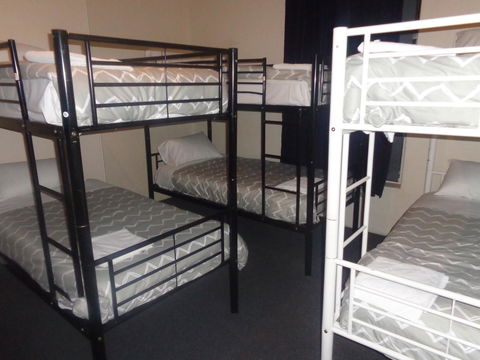 Adelaide Backpackers And Travellers Inn - Accommodation Brunswick Heads 1