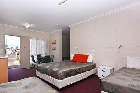 Motel Poinsettia - Accommodation Brunswick Heads 21