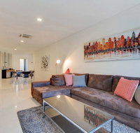 Executive suite incredible views of city - Accommodation Brunswick Heads