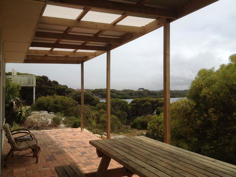 Camelot - Accommodation Brunswick Heads 0