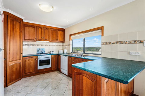 Rocks Retreat House With Sea Views - Accommodation Brunswick Heads 10