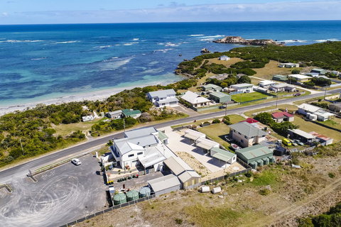 Rocks Retreat House With Sea Views - Accommodation Brunswick Heads 17