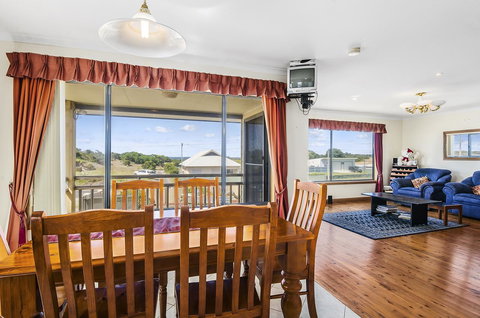 Rocks Retreat House With Sea Views - Accommodation Brunswick Heads 14