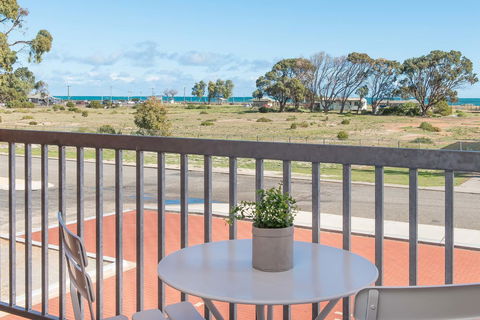 Jurien Bay Motel Apartments - Accommodation Brunswick Heads 22