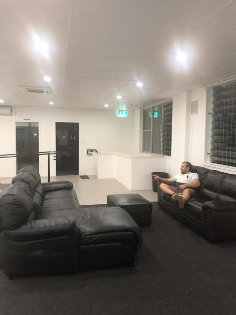 Perth City Backpackers Hostel - Note - Valid Passport Required To Check In - Accommodation Brunswick Heads 12