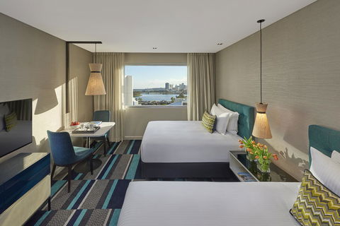 Crown Promenade Perth - Accommodation Brunswick Heads 2