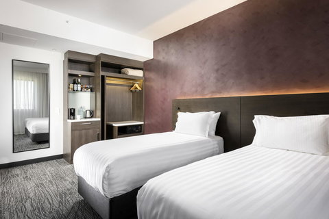 Holiday Inn West Perth, An IHG Hotel - Accommodation Brunswick Heads 14