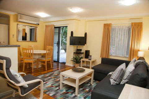 Perth Short Stays - Accommodation Brunswick Heads 10