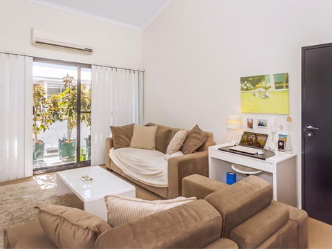 Home Apartment - Perth City Centre - Free WiFi - Accommodation Brunswick Heads 0