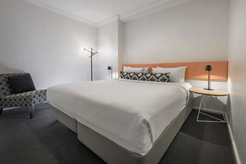 Oaks Perth Hotel - Accommodation Brunswick Heads 10