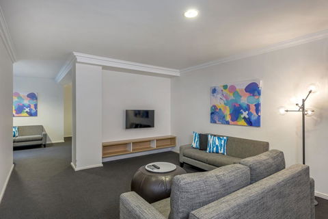 Oaks Perth Hotel - Accommodation Brunswick Heads 18