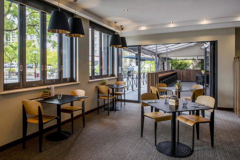 Mantra On Hay Perth - Accommodation Brunswick Heads 11