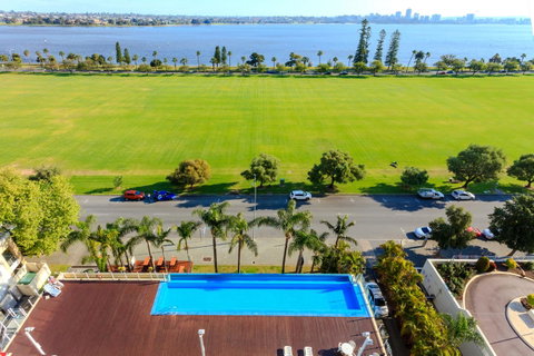 Crowne Plaza Perth, An IHG Hotel - Accommodation Brunswick Heads 0