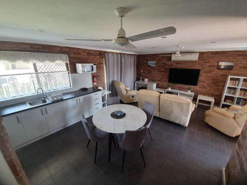 Ocean Beach Chalet 18 - Accommodation Brunswick Heads 3