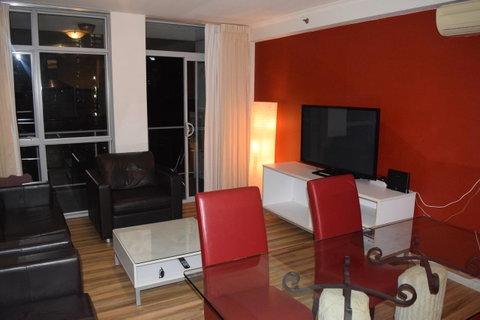 Centre Of Perth Whole Apartment W/view&spa&pool&wifi - Accommodation Brunswick Heads 3